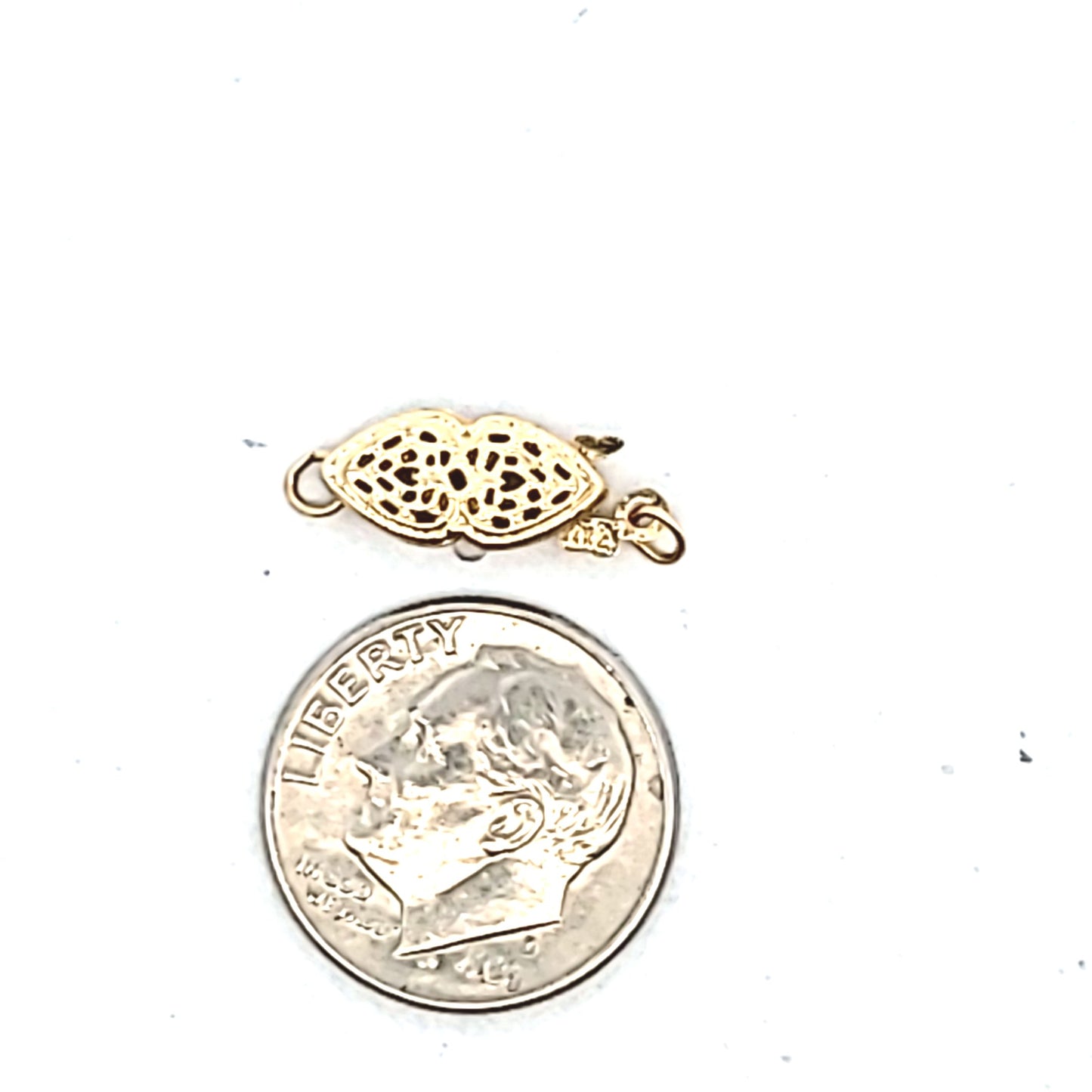 Vintage 14K Yellow Gold Double Heart Filigree Fish-Hook Clasp