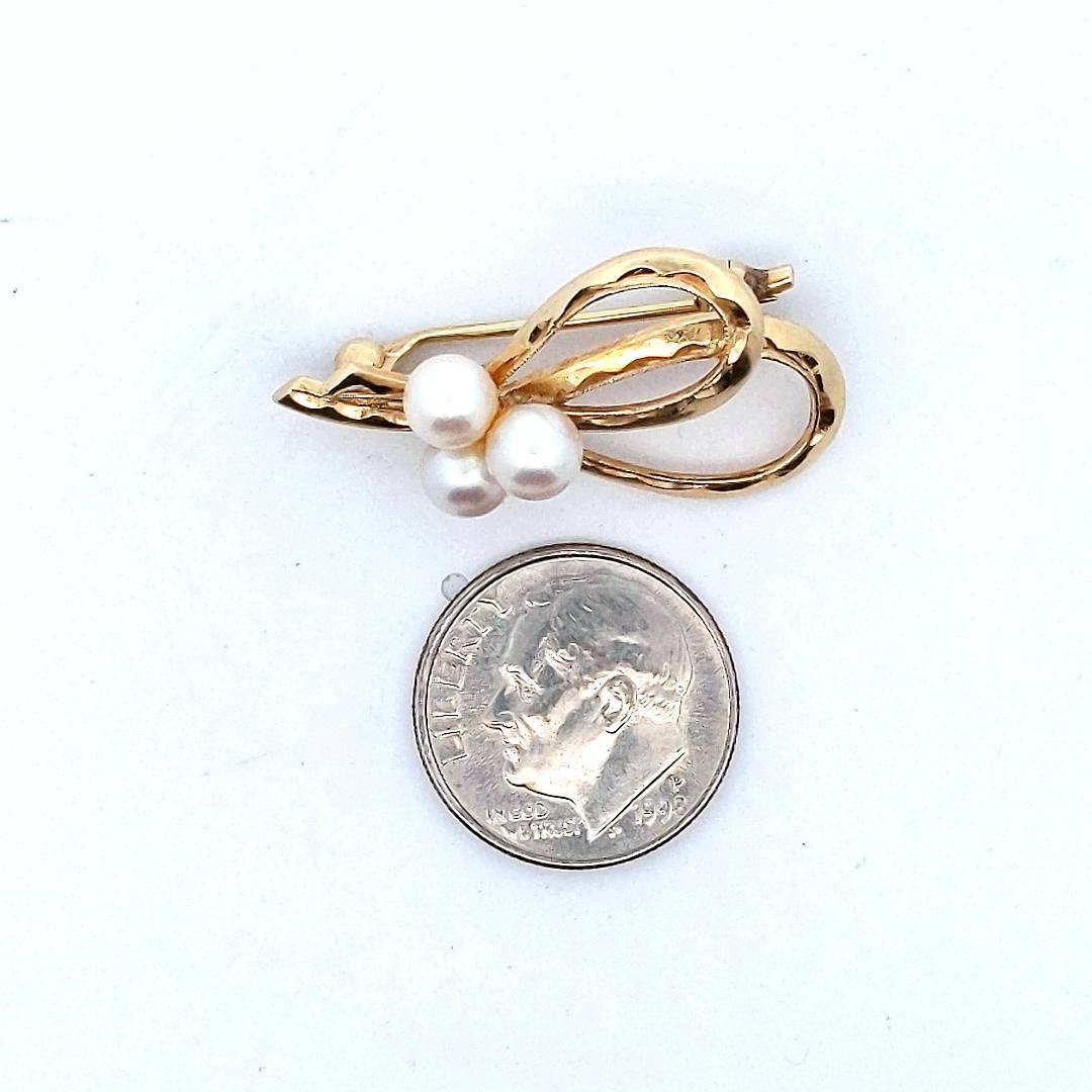 Designer $800 Mikimoto 14K Yellow Gold Cultured Pearl Brooch