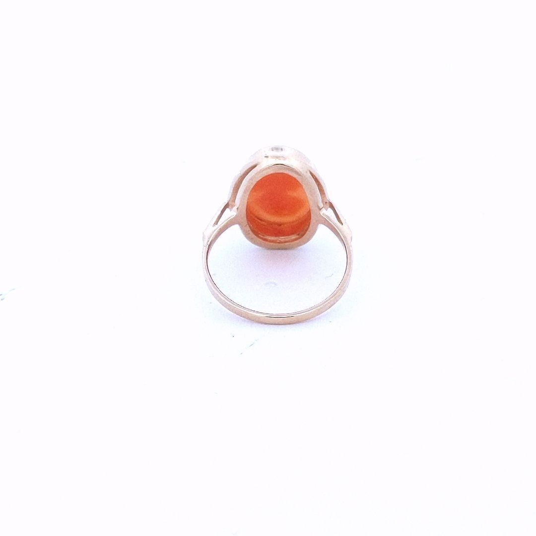 Vintage 14K Yellow Gold Carved Shell Cameo Ring