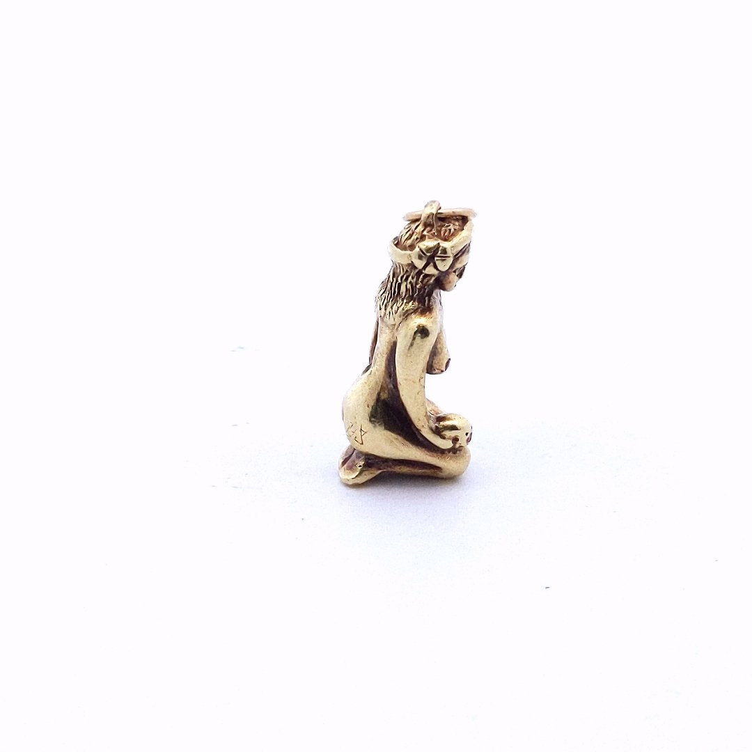 Vintage 14K Yellow Gold Handmade New Guinea Ruby Diamond Lady Skull Pendant