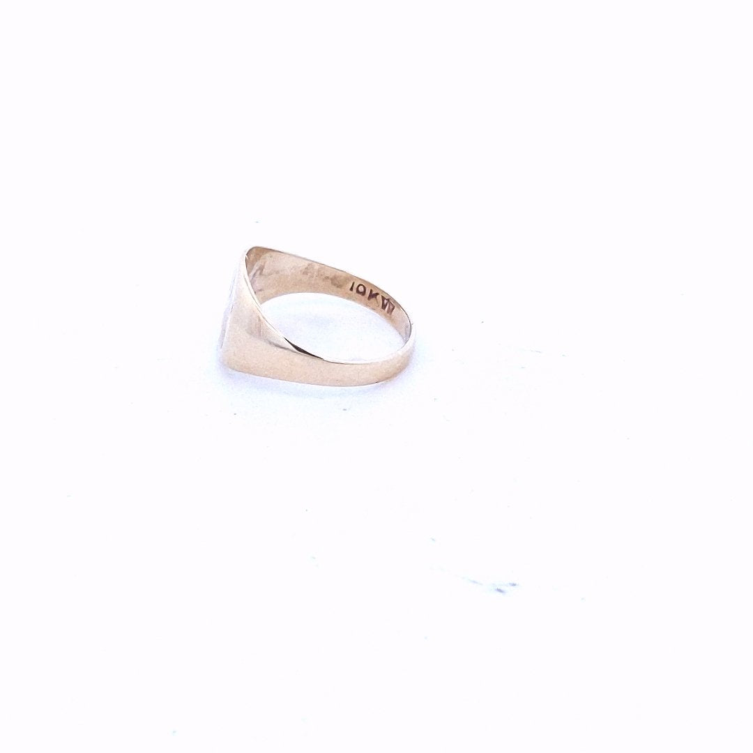 Vintage $200 10K Yellow Gold Signet Ring
