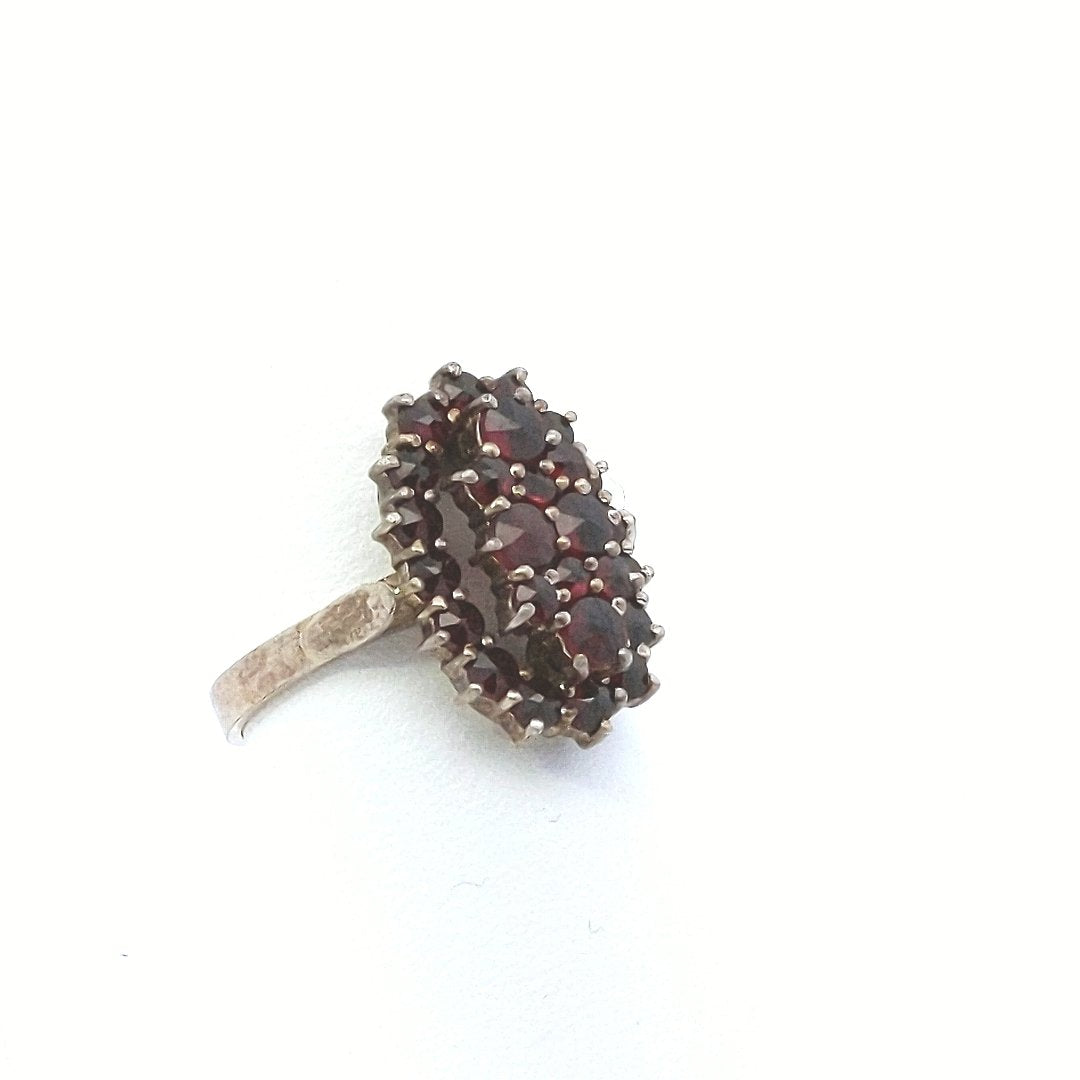 Vintage 800 Silver Bohemian Garnet Ring