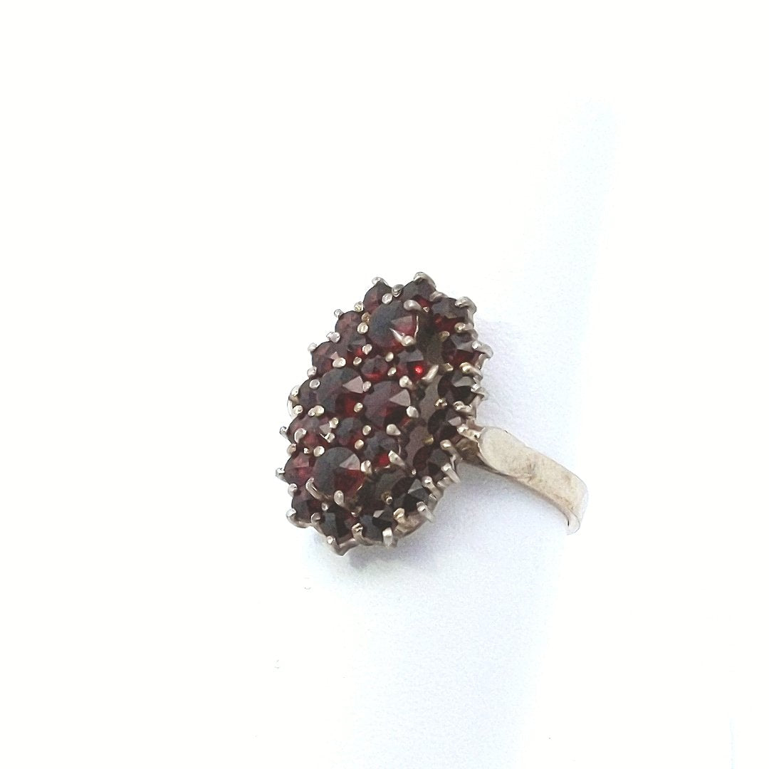Vintage 800 Silver Bohemian Garnet Ring