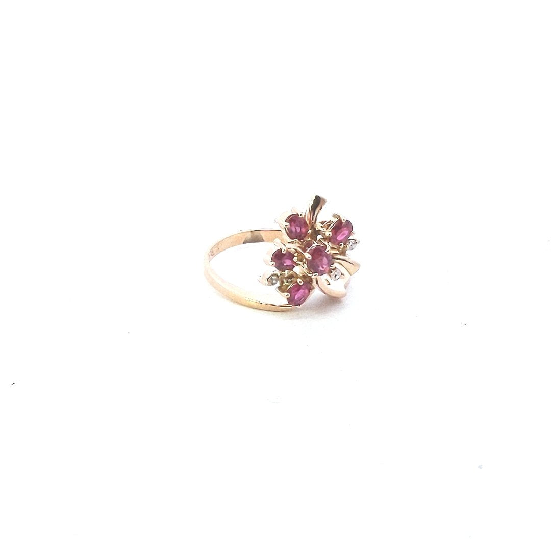 Vintage $700 14K Yellow Gold Ruby Diamond Cocktail Spray Ring