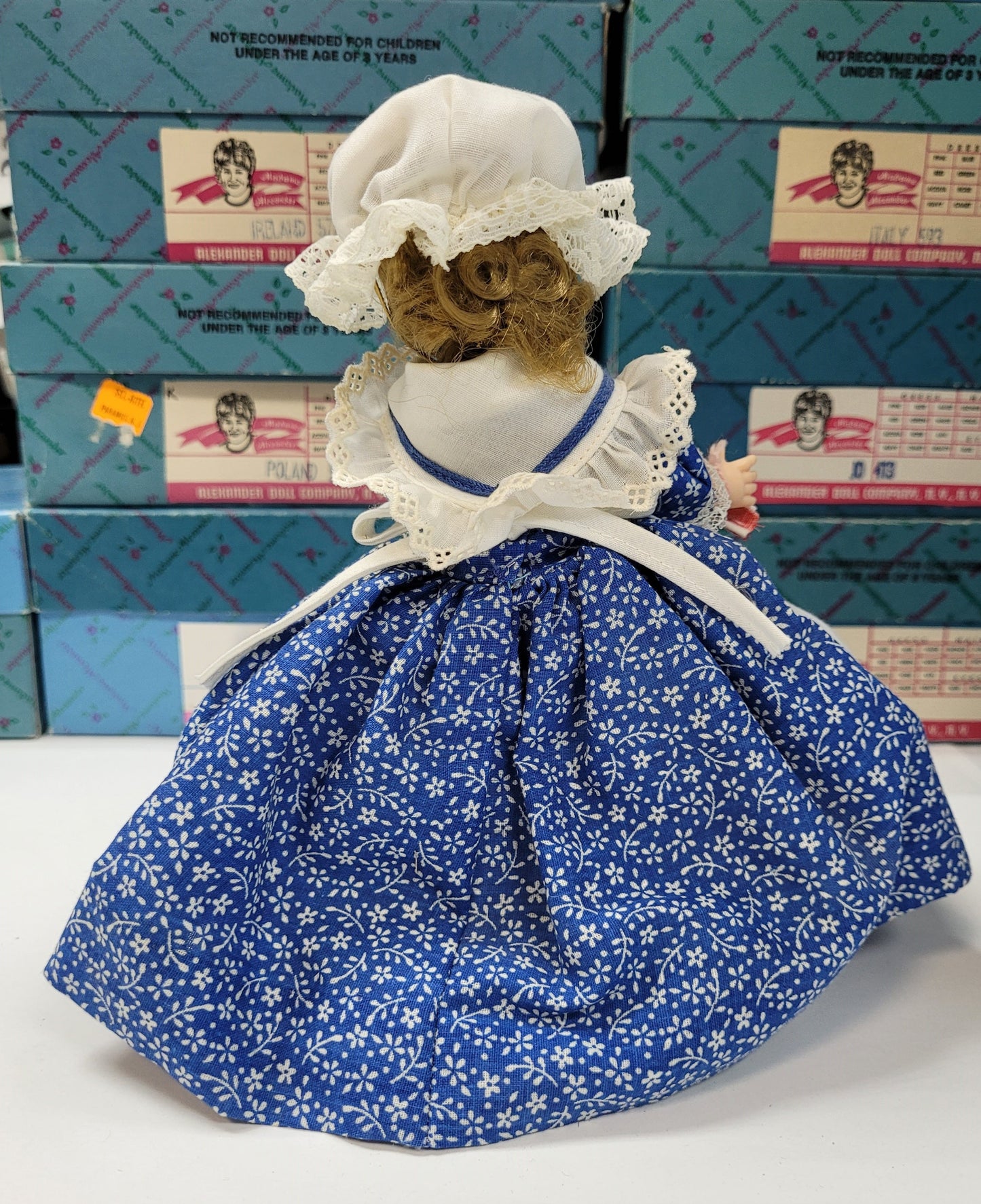 "Betsy Ross" 431 Madame Alexander Doll