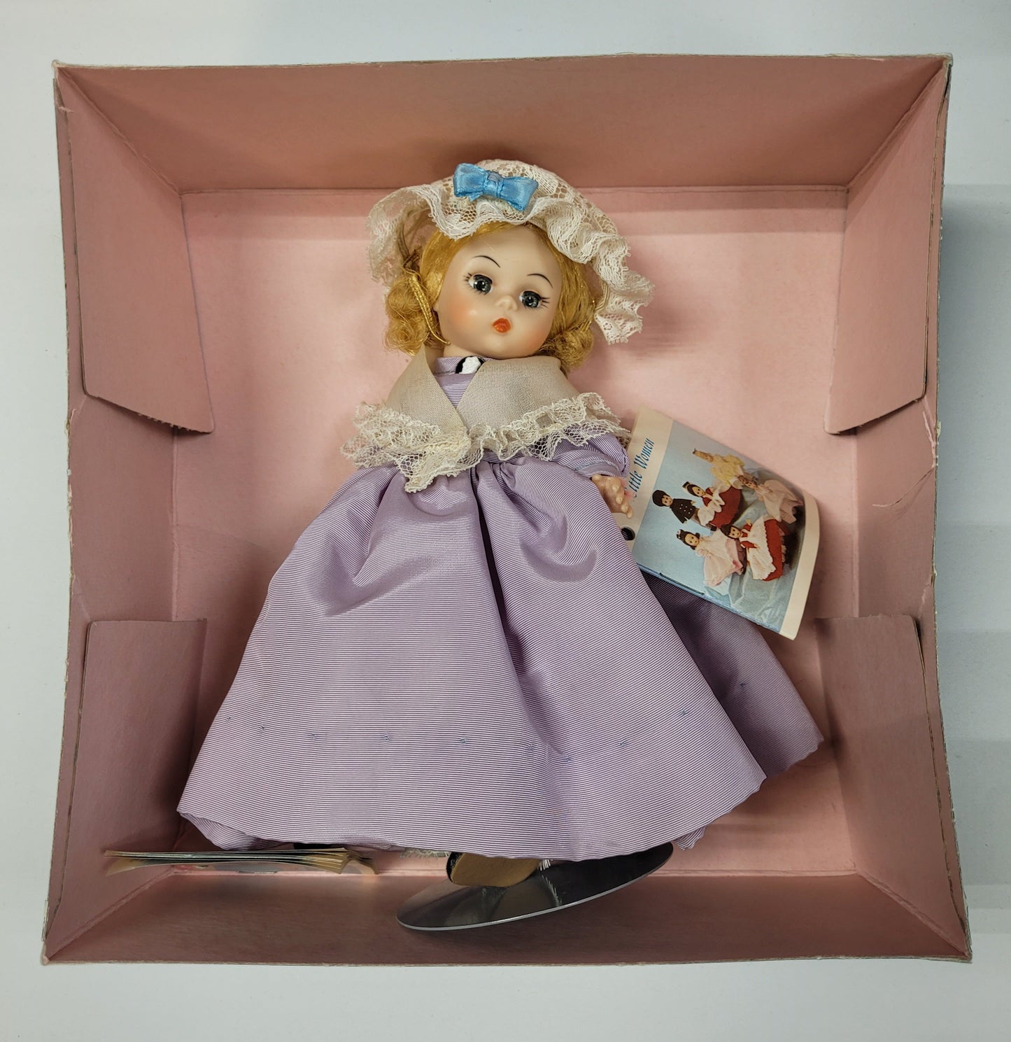 "Beth" 412 Madame Alexander Doll