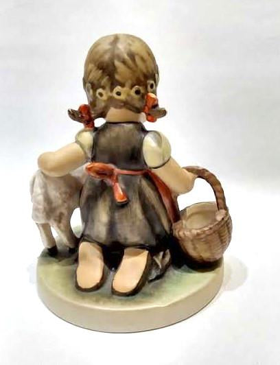 "Favorite Pet" Goebel 361