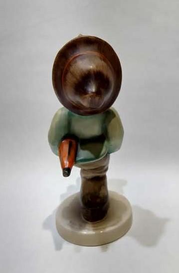 "Happy Traveler" Goebel 109