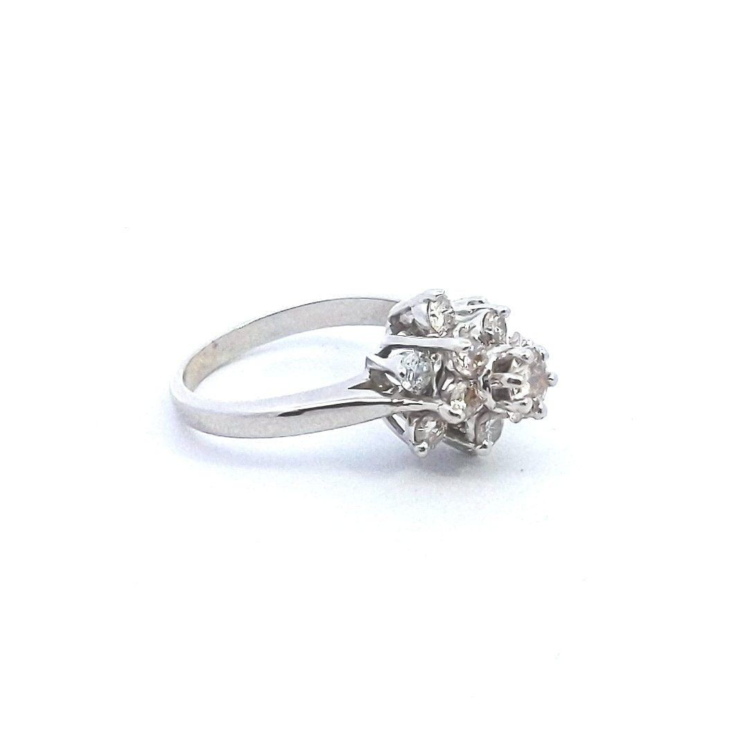Vintage $850 14K White Gold Diamond Cluster Ring
