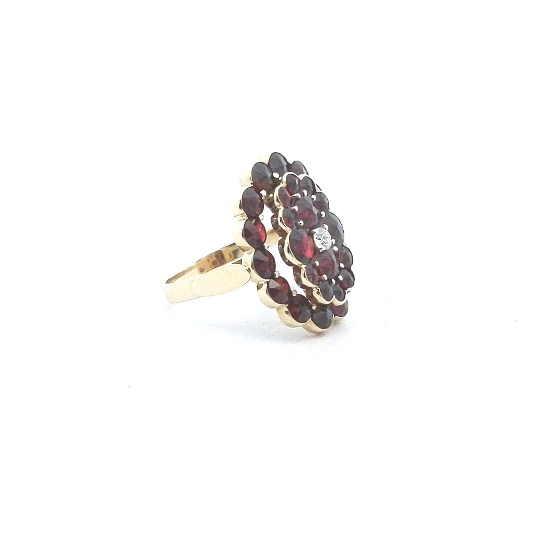 Vintage $500 14K Yellow Gold Bohemian Garnet Diamond Ring