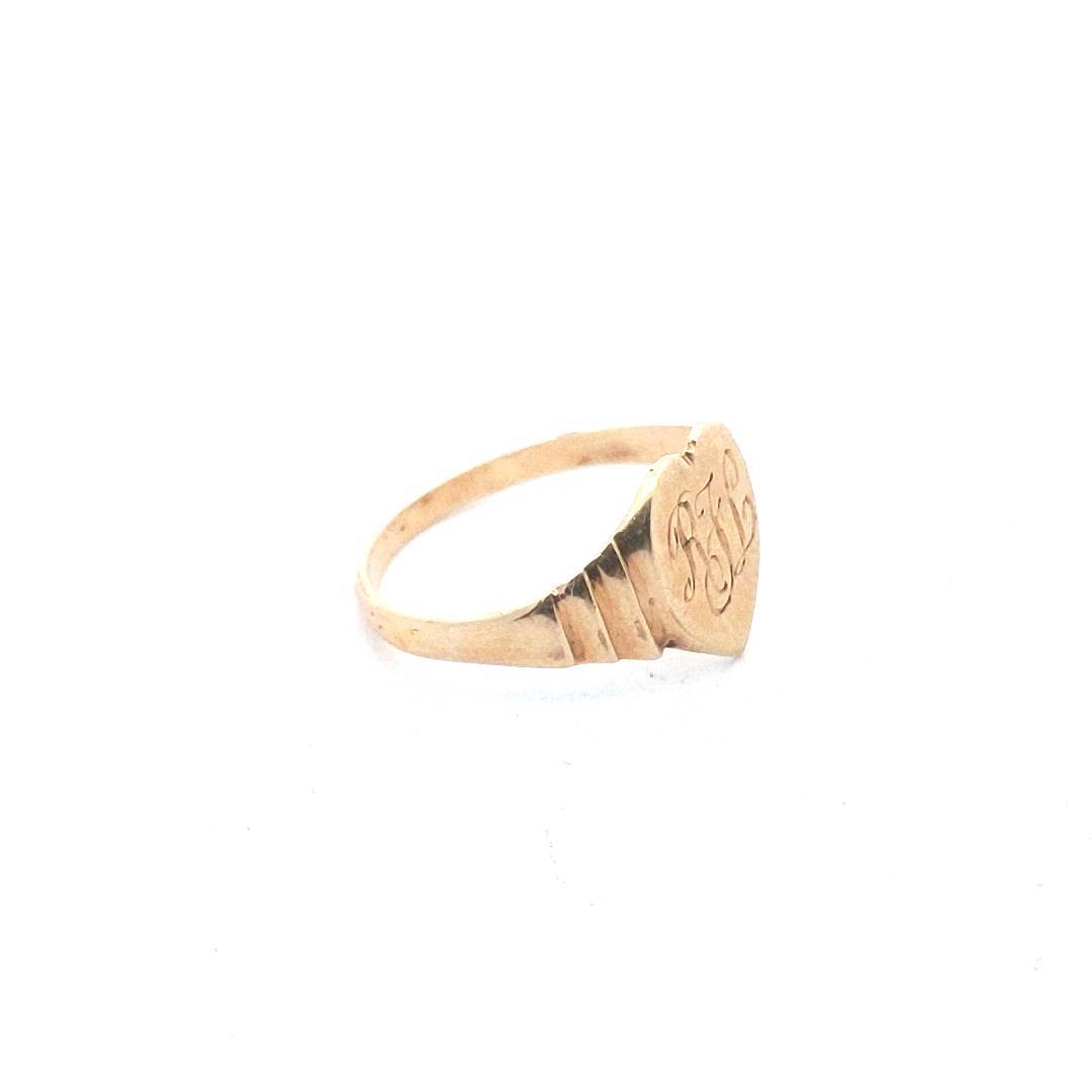 Vintage $130 14K Yellow Gold Heart Signet Baby Ring