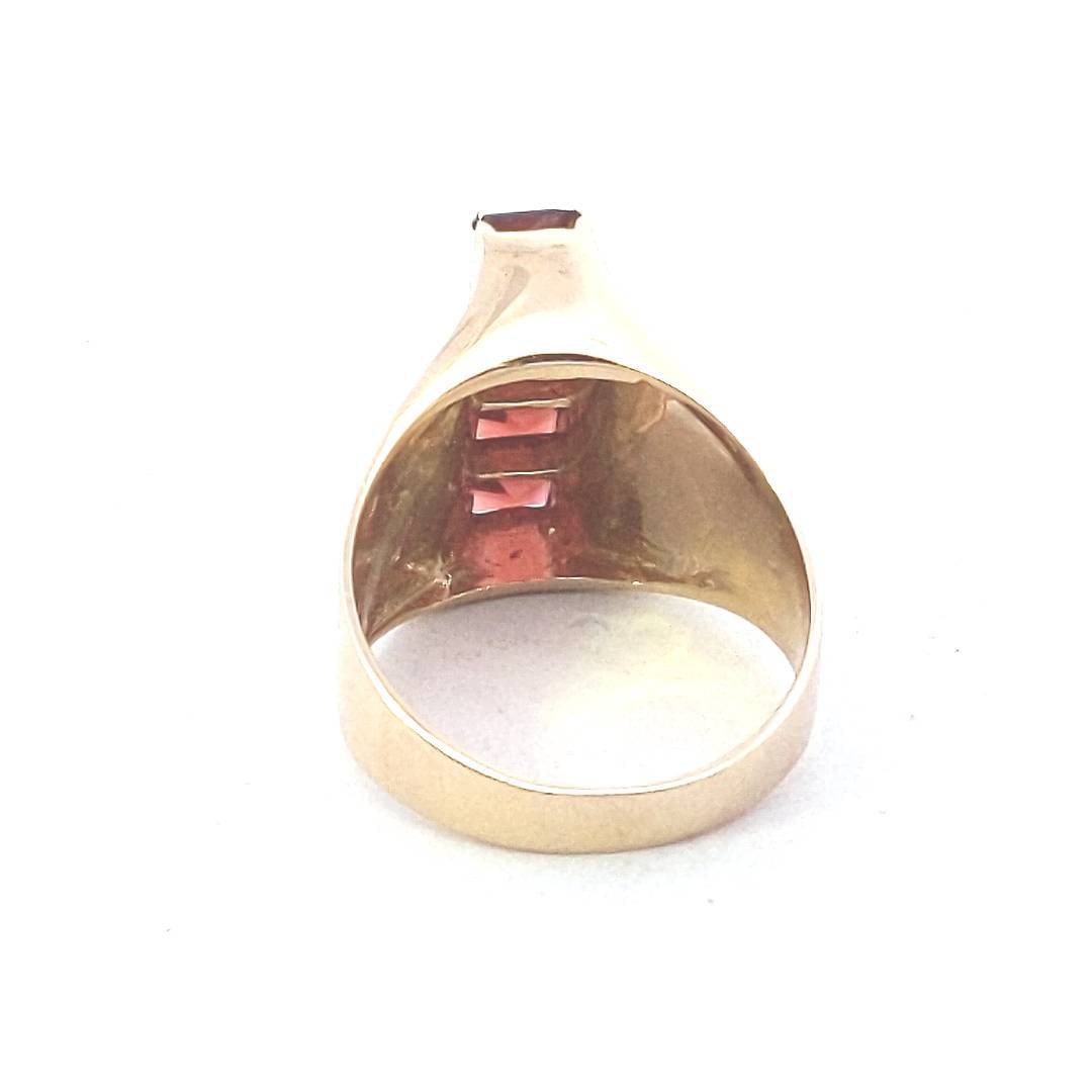 Vintage $600 14K Yellow Gold Square Garnet Modernist Ring
