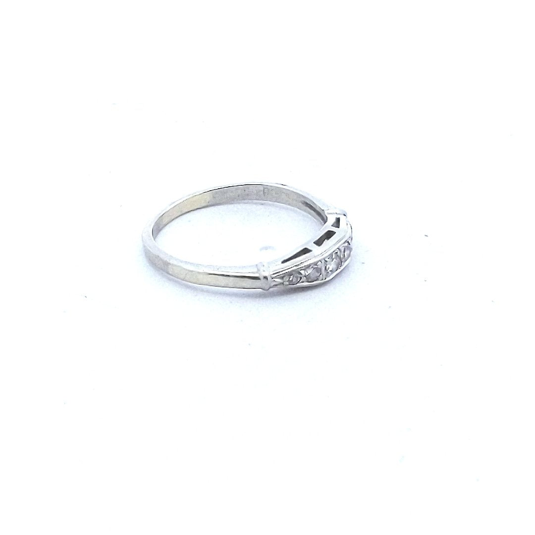 Vintage $400 18K White Gold Diamond Ring