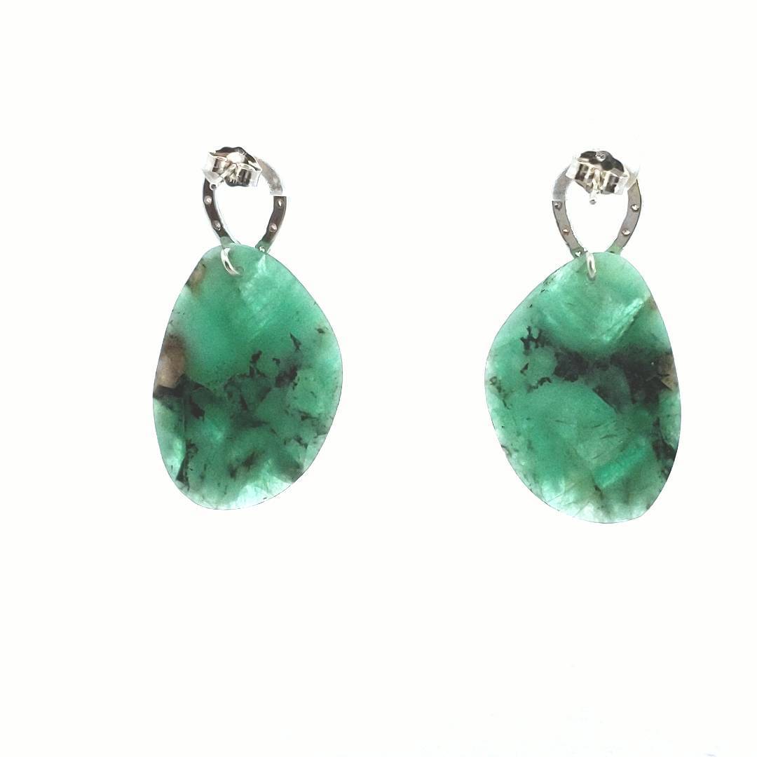 Estate $400 10K WhiteGold Diamond & Faceted Emerald Earrings