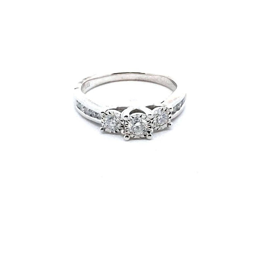 Estate 14K White Gold Round Diamond Engagement Ring