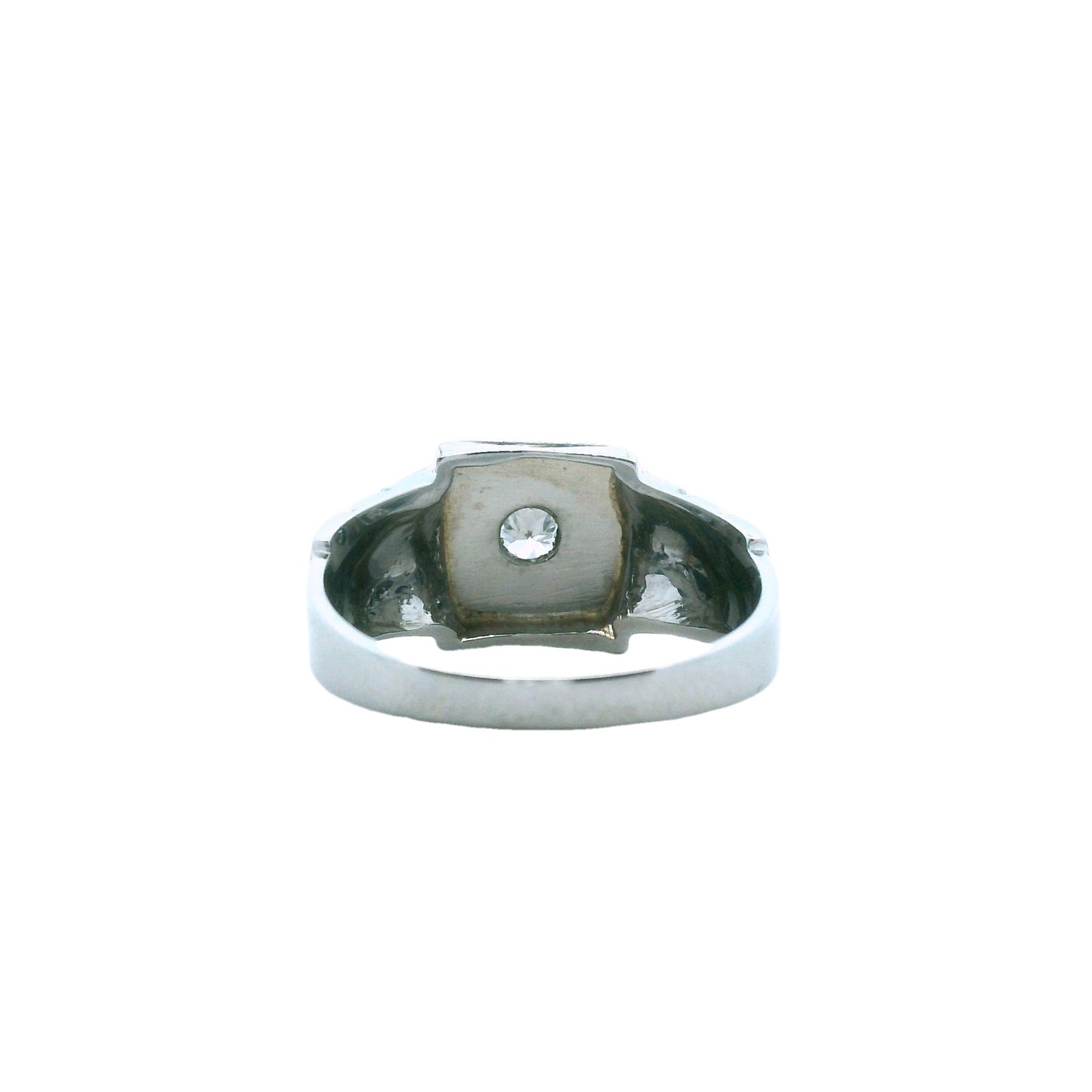 17K White Gold Carved Art Deco Diamond Ring