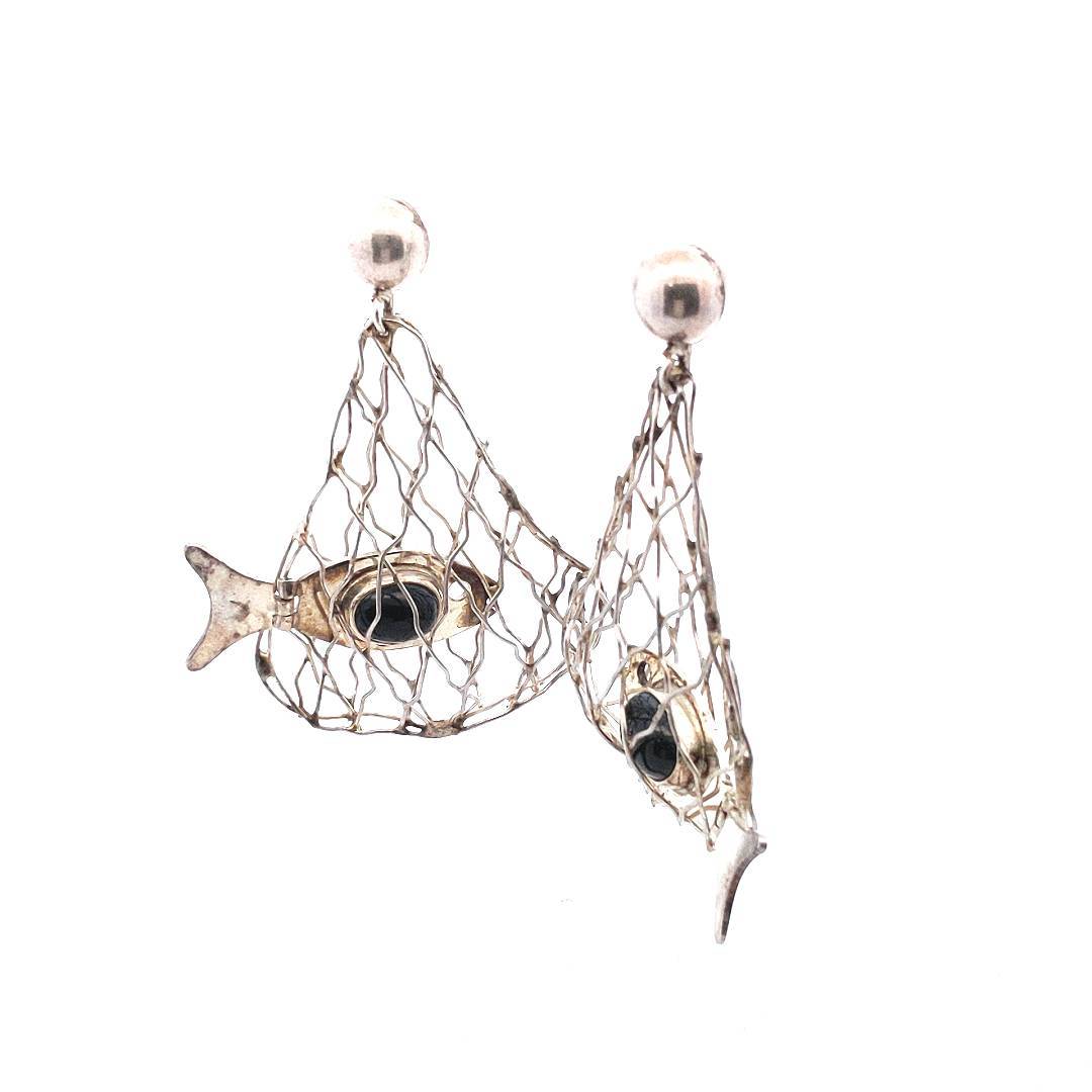 Carsi Sterling Silver Onyx Fish In Net Earrings