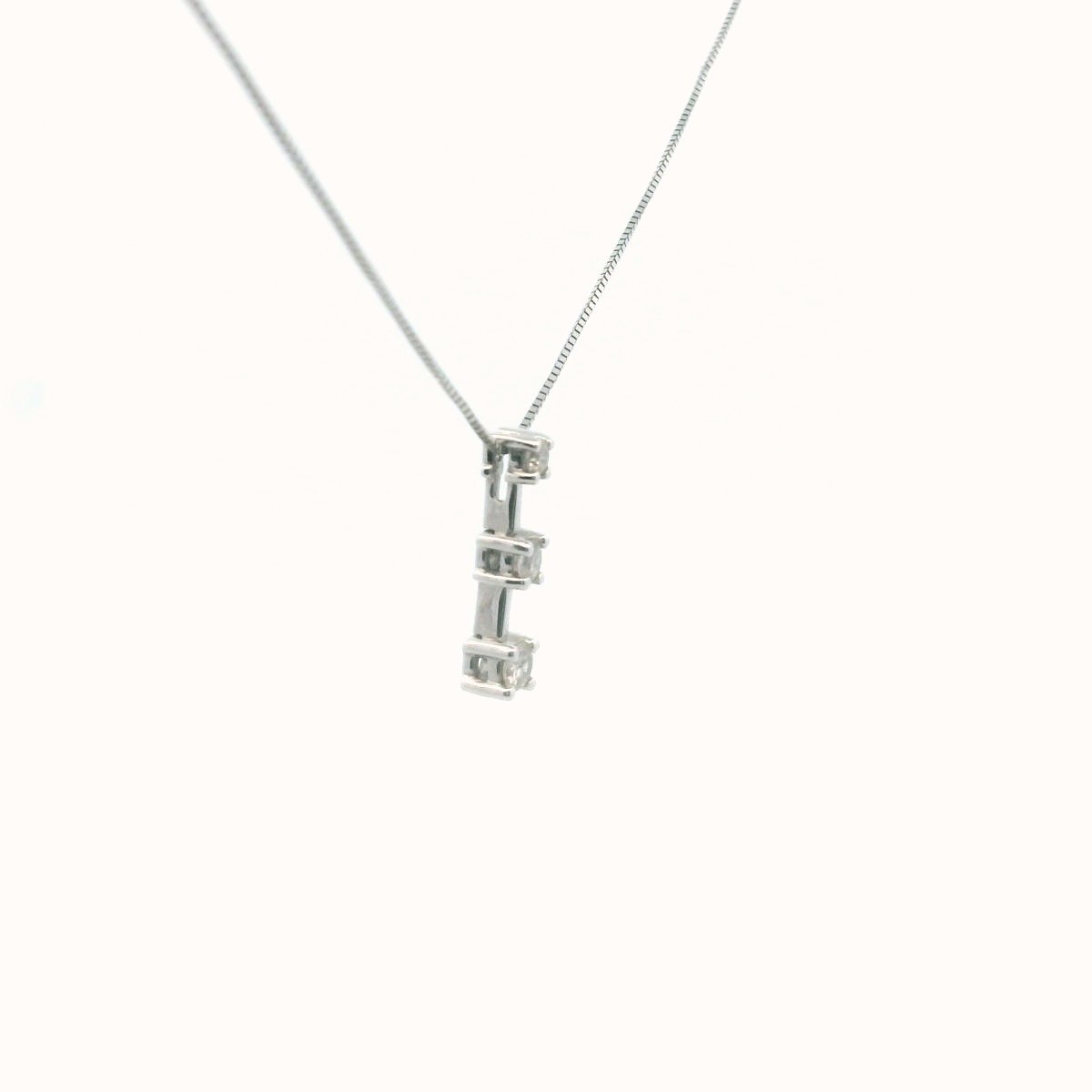 14K White Gold 3-Stone Diamond Pendant Necklace