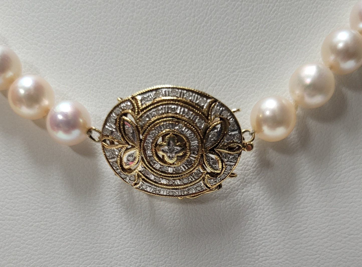 Vintage 14K Two Tone Gold Diamond Clasp Cultured Pearl Necklace