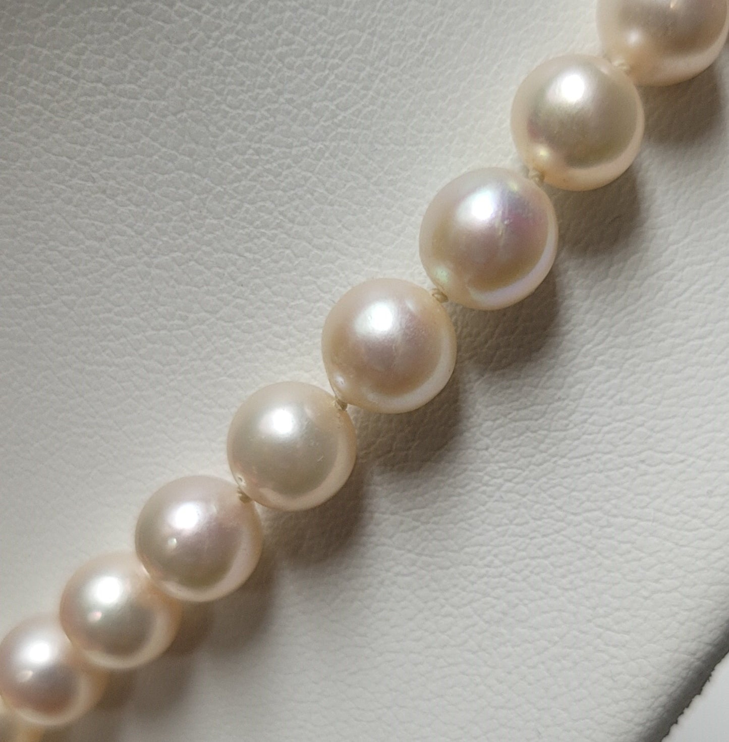 Vintage 14K Two Tone Gold Diamond Clasp Cultured Pearl Necklace