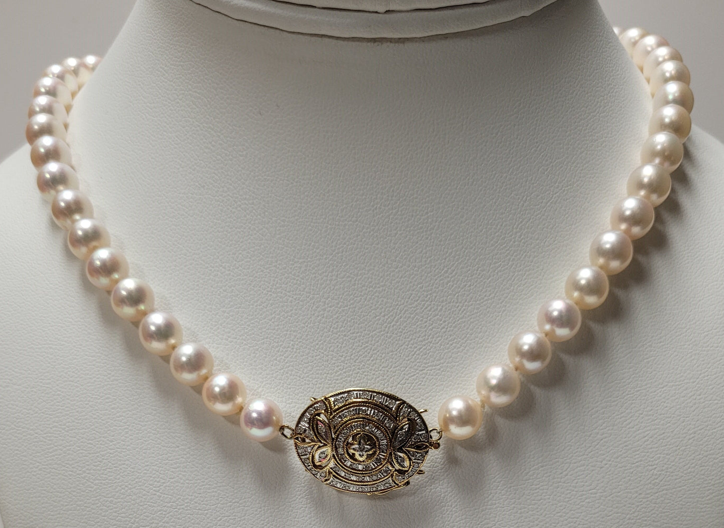 Vintage 14K Two Tone Gold Diamond Clasp Cultured Pearl Necklace