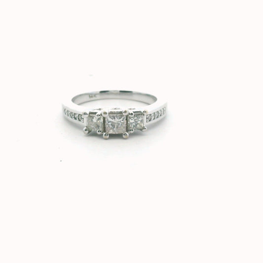14K White Gold Diamond Engagement Ring