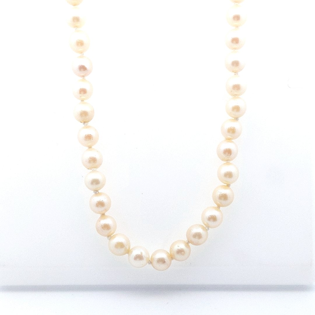 Estate $300 Cultured Pearls Saltwater Necklace