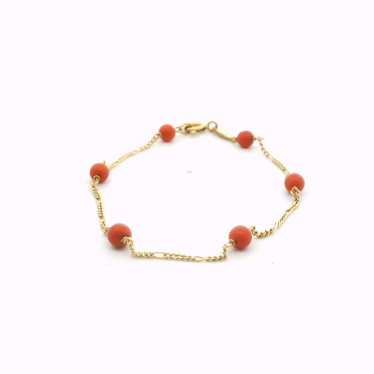 18K Yellow Gold Coral Bead Figaro Chain Bracelet