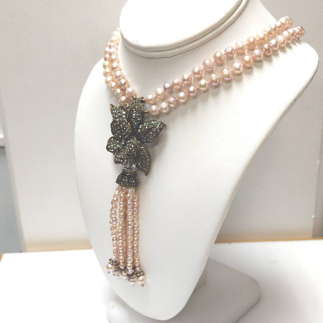 Designer $100 UTC Freshwater Pearl Flower Necklace