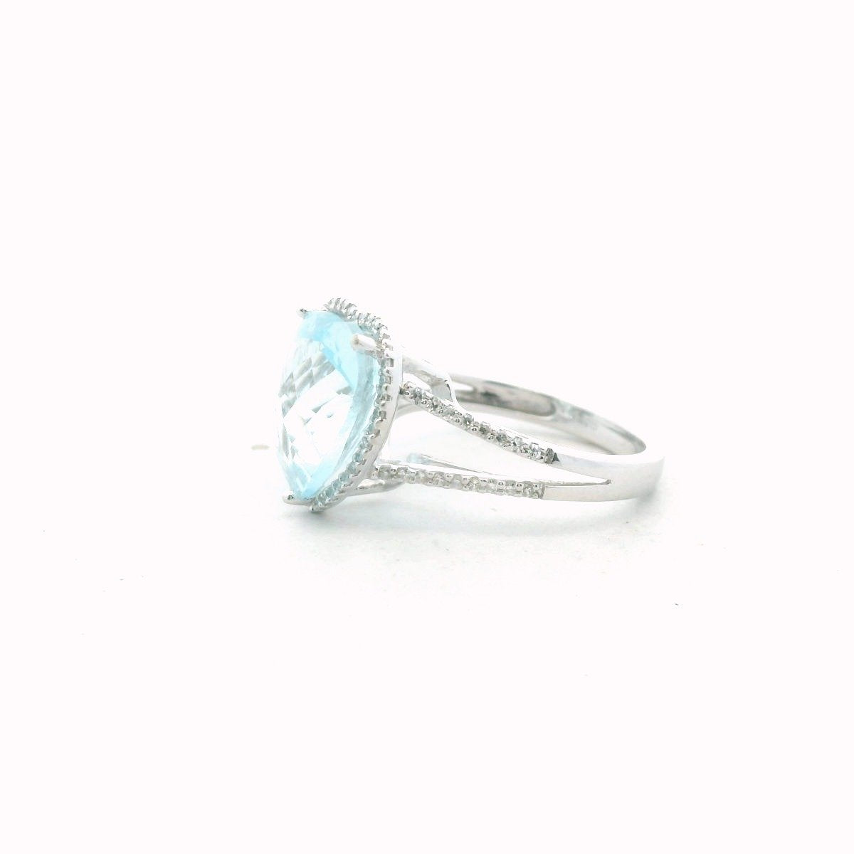 14K White Gold Diamond Blue Topaz Heart Ring