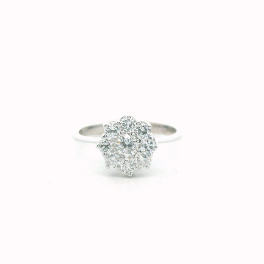 18K White Gold Diamond Cluster Ring