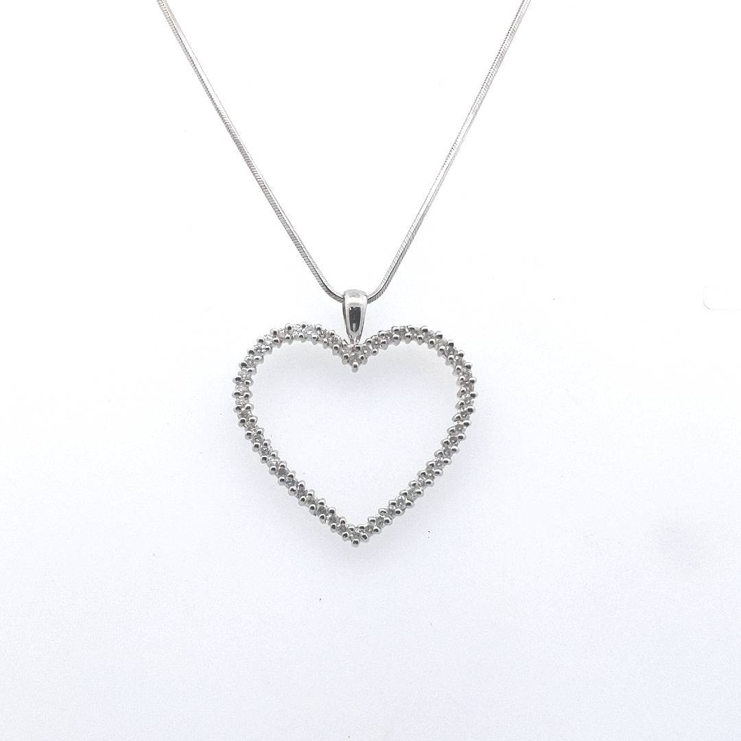 Estate $1500 14K White Gold Diamond Heart Necklace