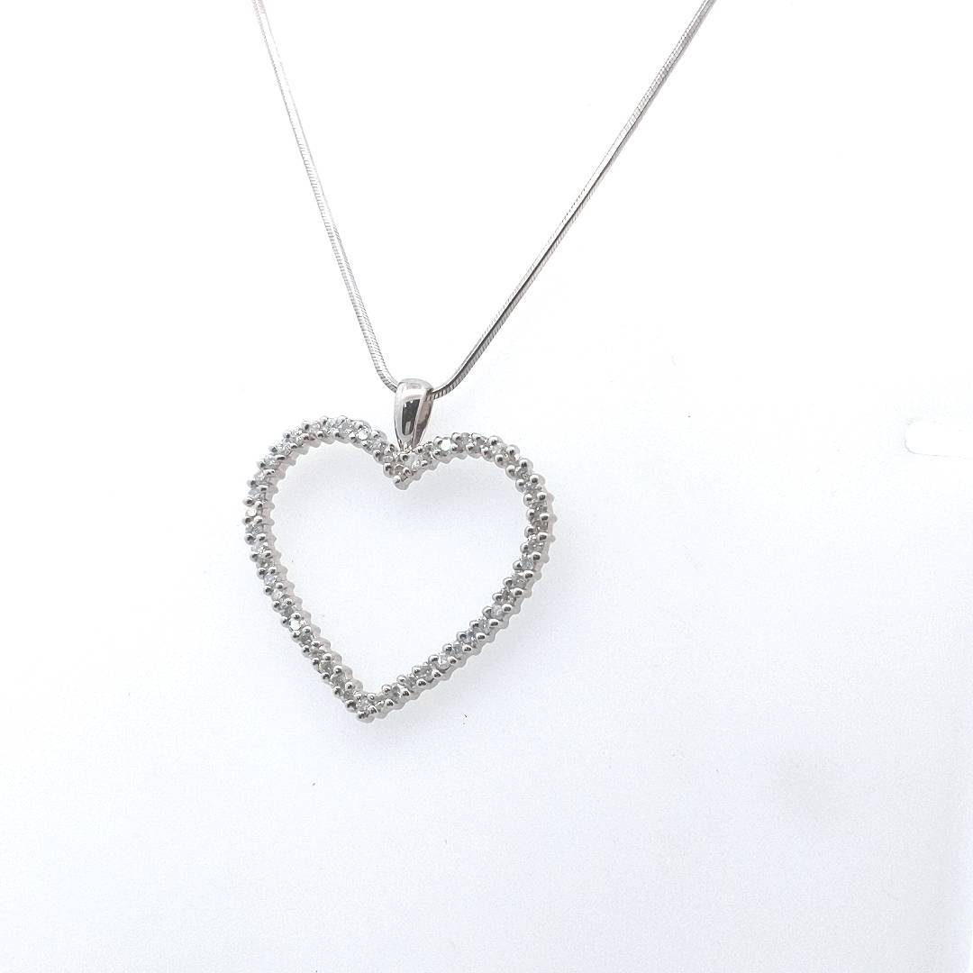 Estate $1500 14K White Gold Diamond Heart Necklace