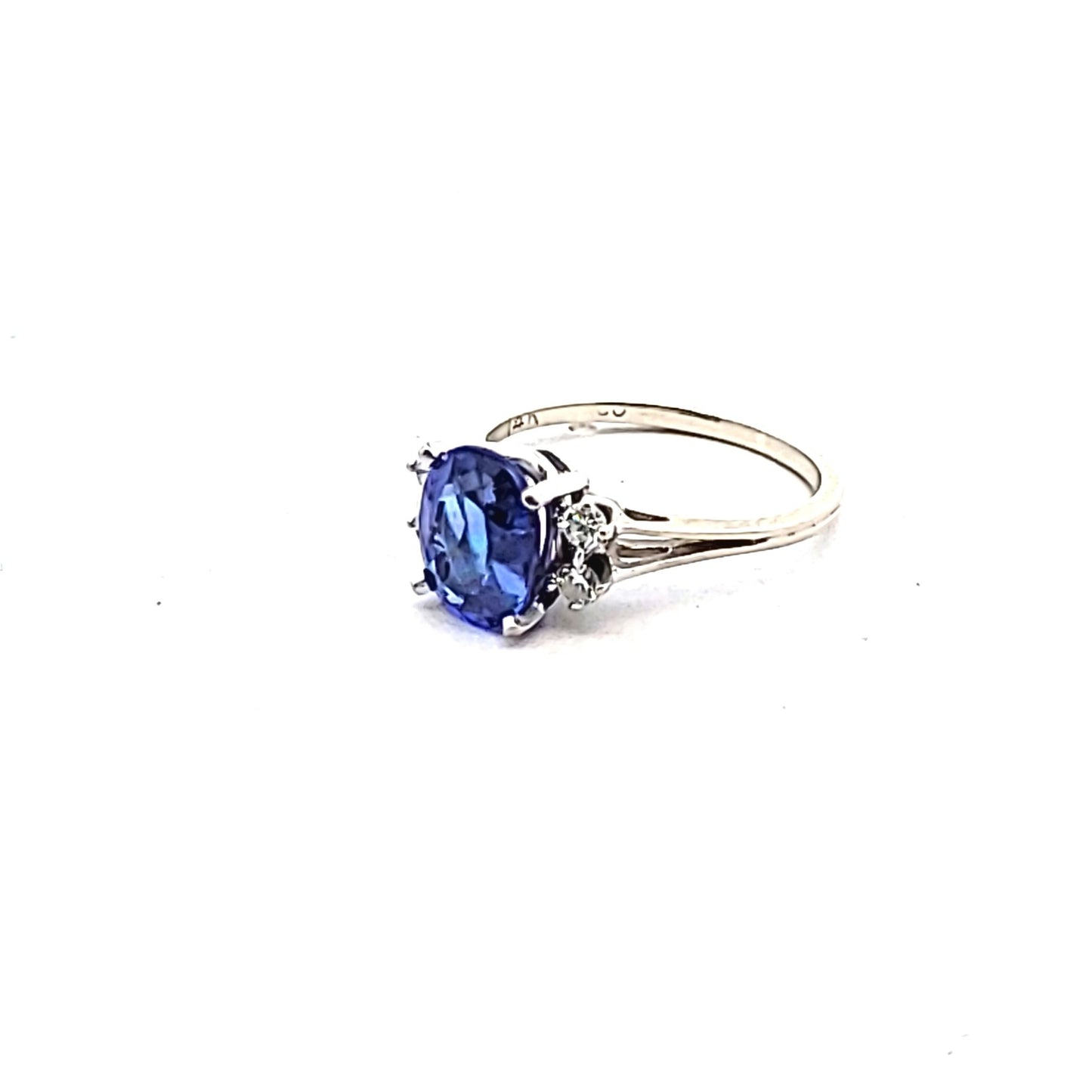 Vintage 14K White Gold Natural Tanzanite & Diamond Ring