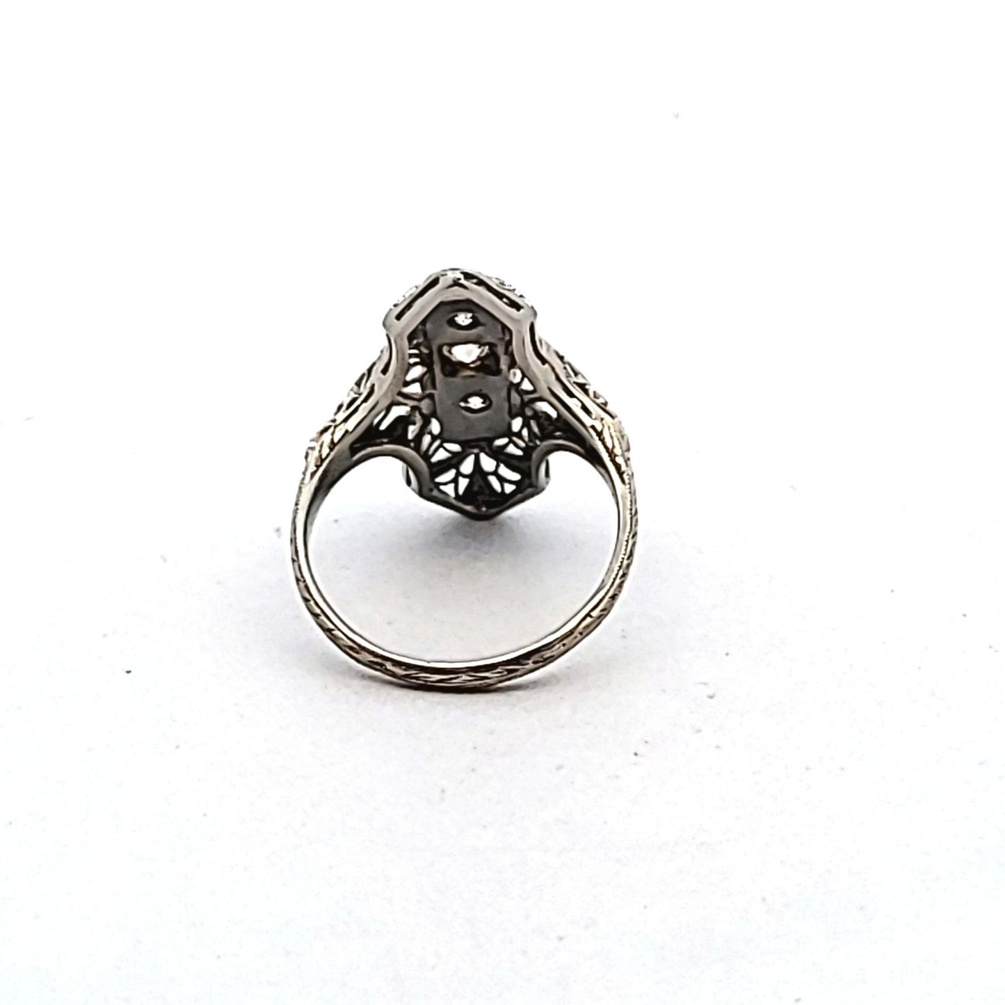 Antique Edwardian 18K White Gold Deco Diamond Filigree Ring
