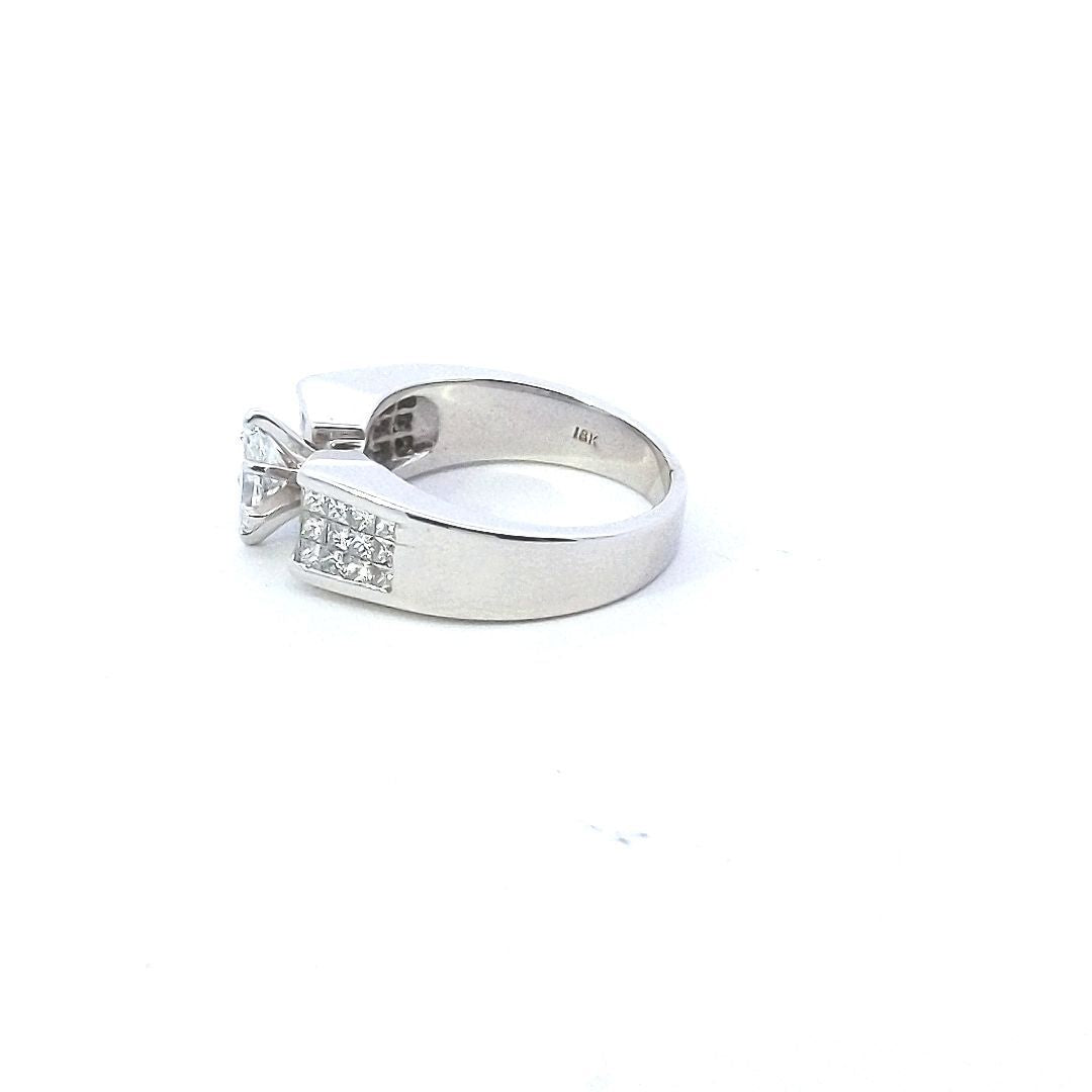 Estate $3000 18K White Gold Diamond Engagement Style Ring