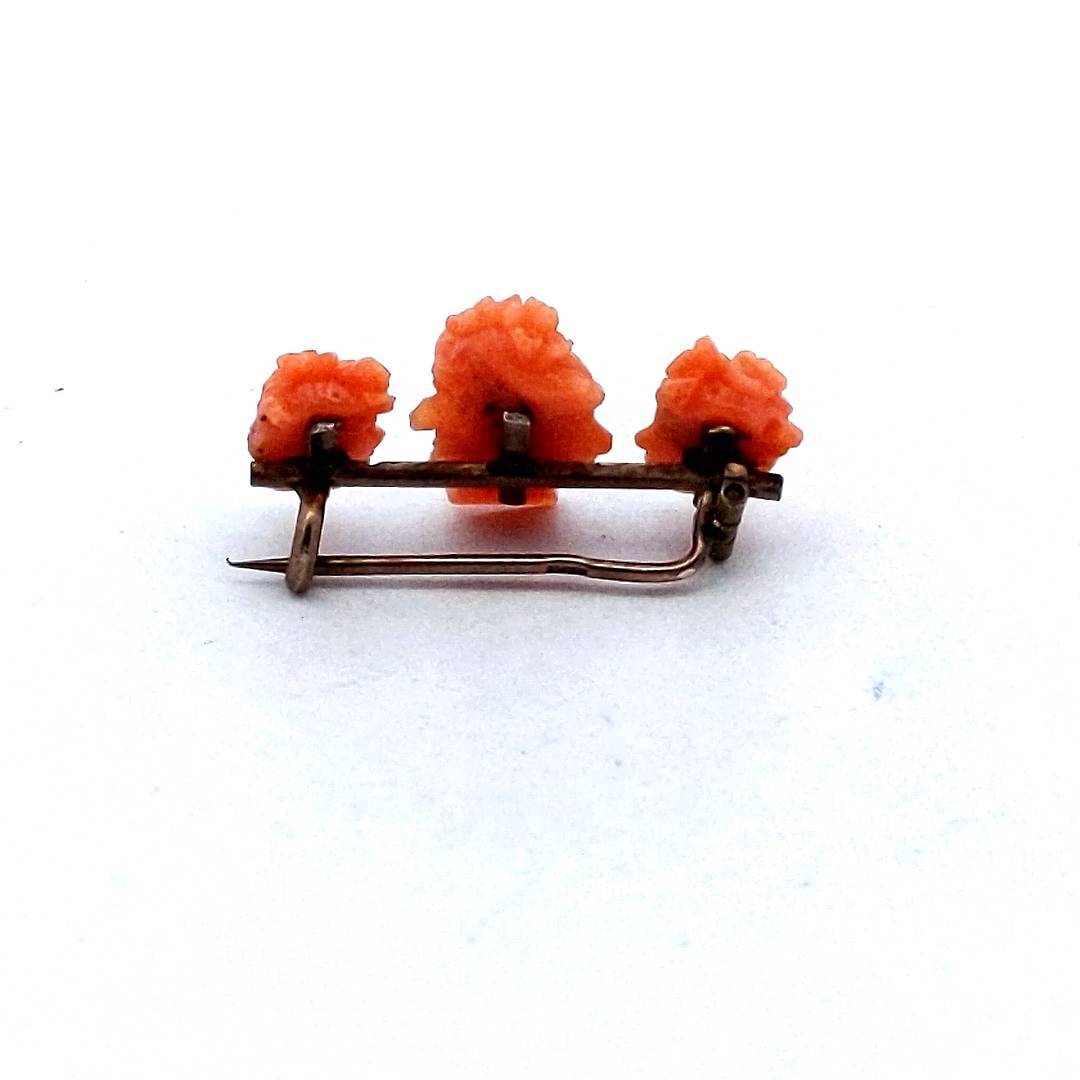 Antique 5K Gold 3 Faces Carved Coral Pin