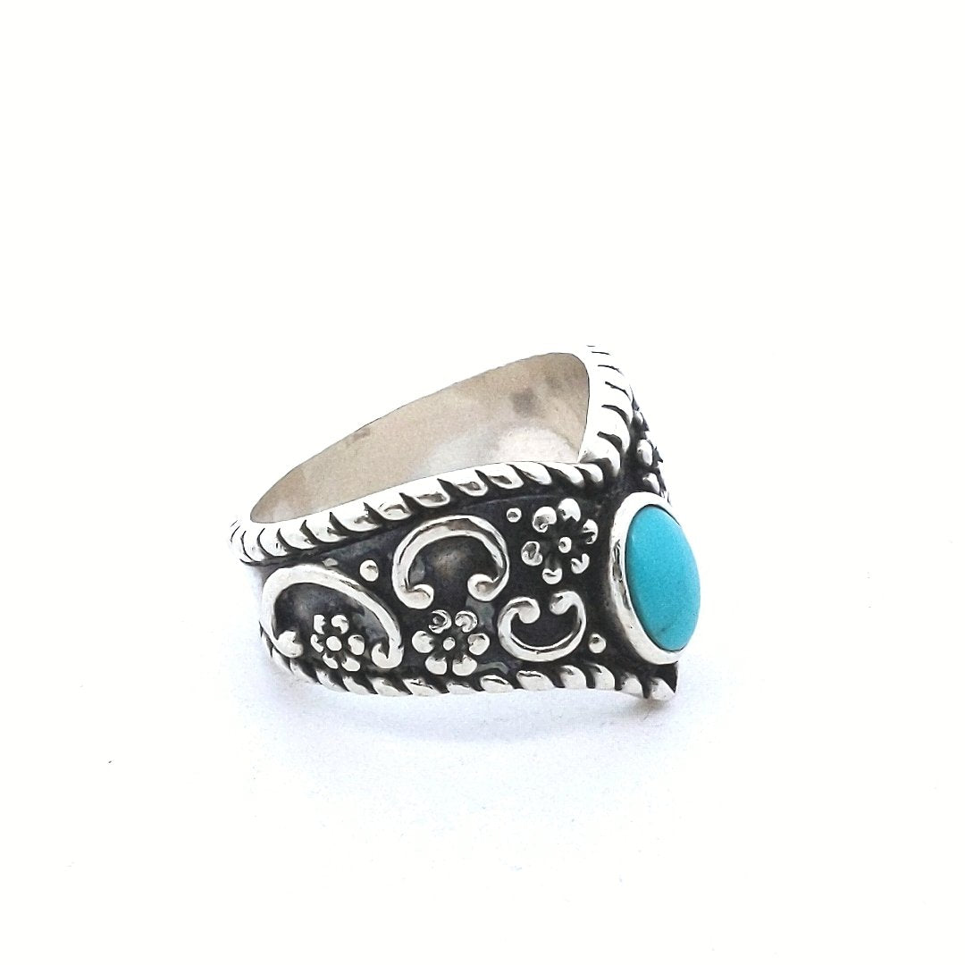 Estate $40 Sterling Silver Turquoise Ring
