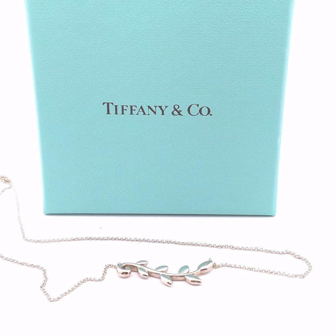 Designer $350 Sterling Silver Tiffany & Co. Paloma Picasso Olive Leaf Necklace