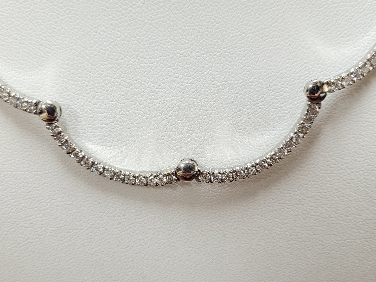 Estate $4000 14K White Gold Diamond Scalloped Necklace