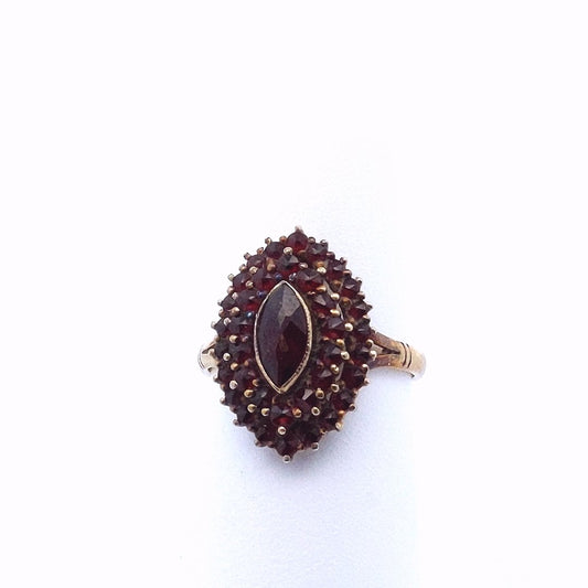 Vintage $650 14K Yellow Gold Bohemian Garnet Marquise Cluster Ring