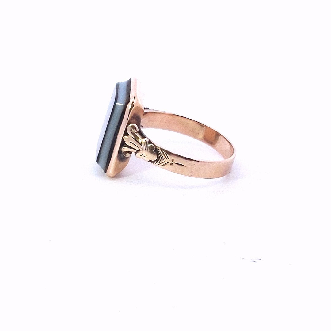 Antique $500 10K Victorian Banded Onyx Fleur de Lis Ring