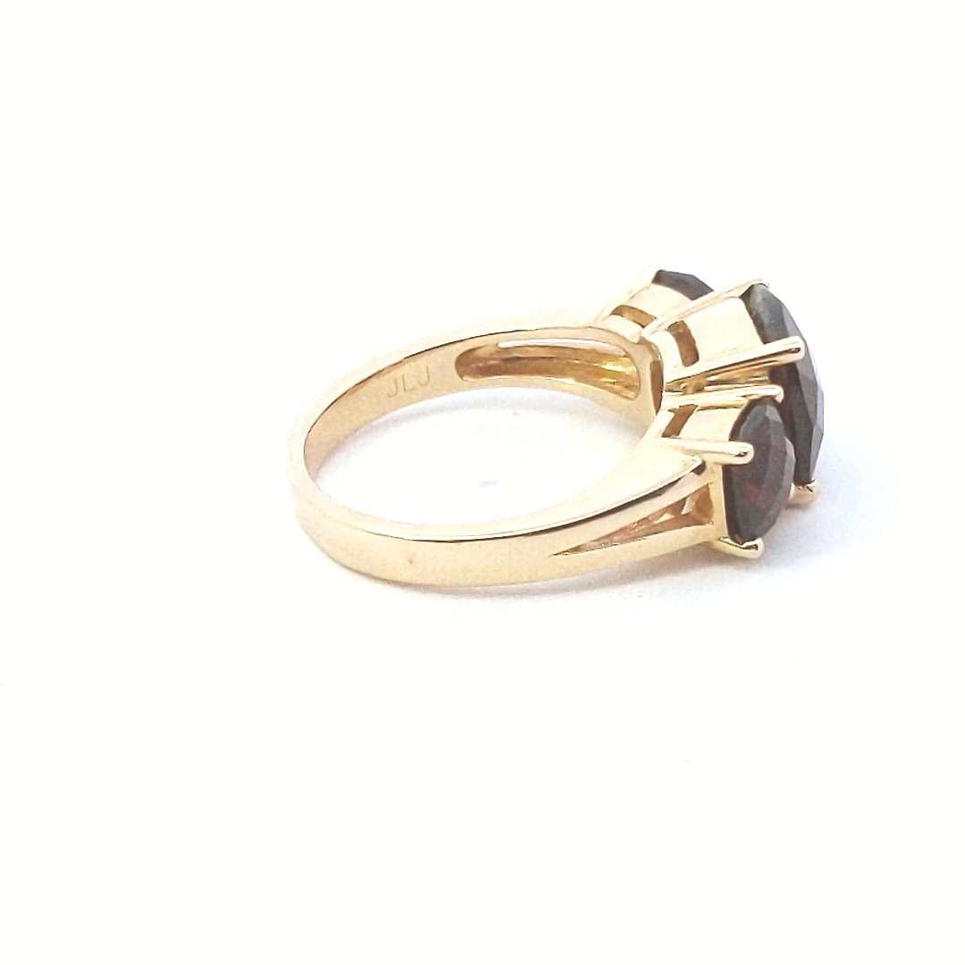 Estate $800 14K Yellow Gold Checkerboard Cut Cushion Garnet Ring