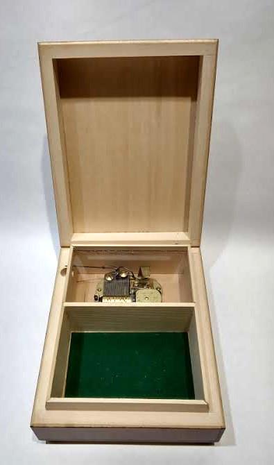Hummel Music Box with Geese Goebel