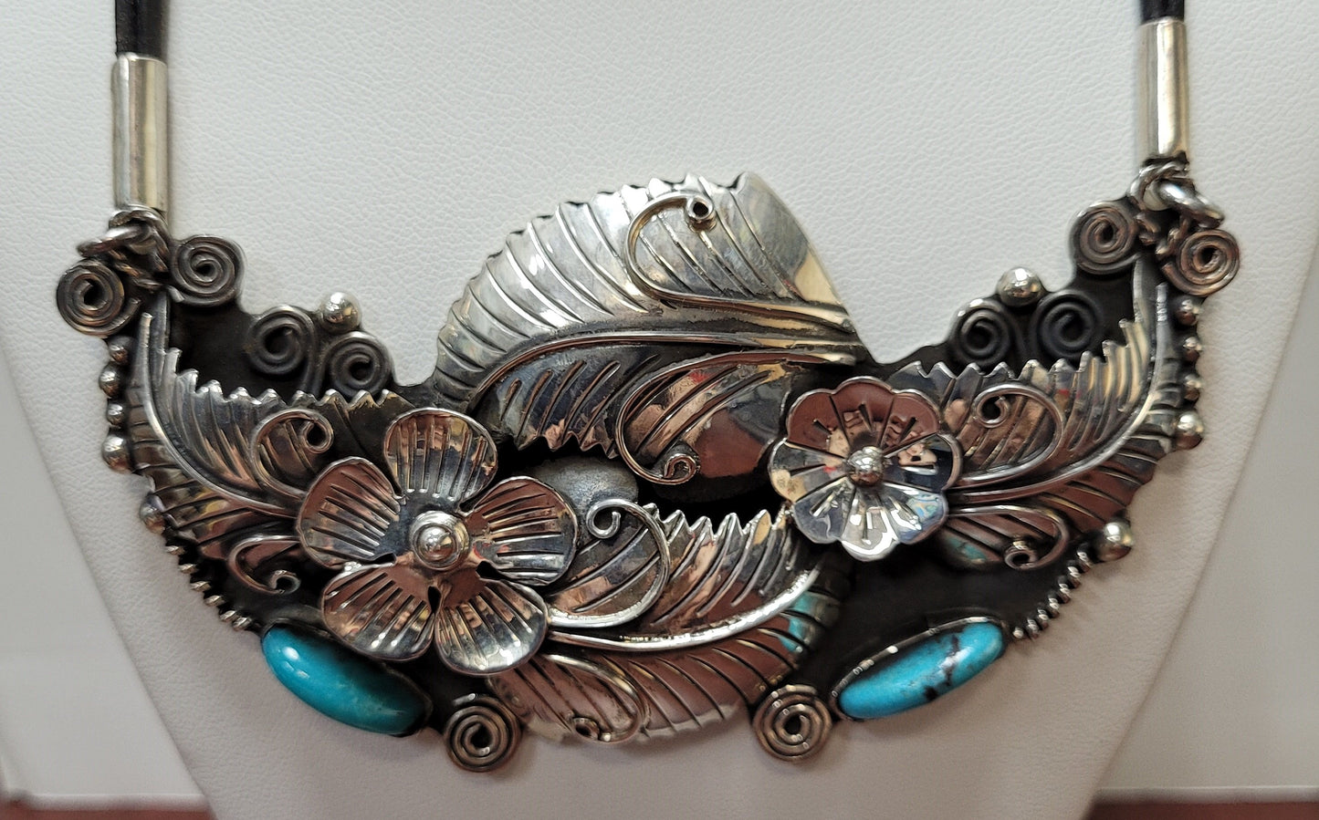 Estate Sterling Silver Leaves Flower Turquoise Double Corded Necklace