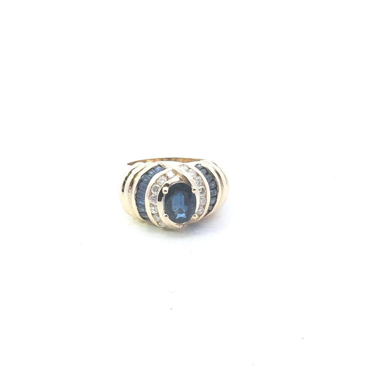 Estate $1500 14K Yellow Gold Oval Sapphire Diamond Ring