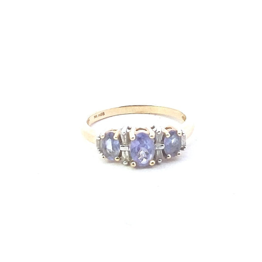 Estate $400 14K Yellow Gold Tanzanite Diamond Ring