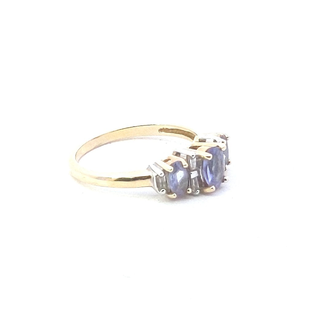 Estate $400 14K Yellow Gold Tanzanite Diamond Ring