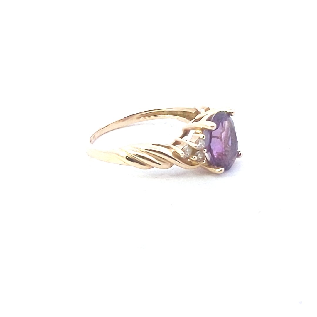 Estate $400 14K Yellow Gold Amethyst Diamond Ring