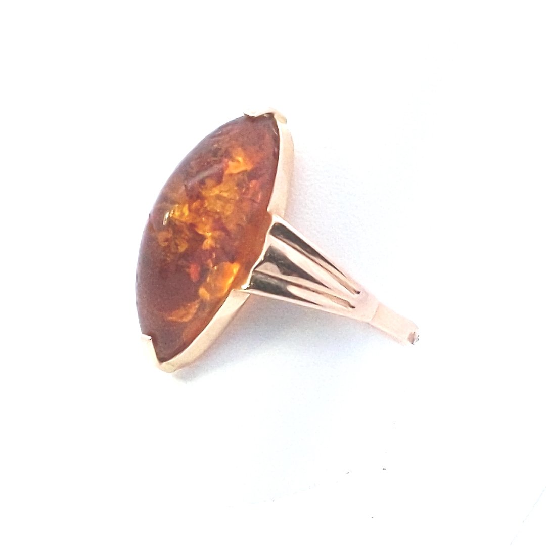 Estate $700 14K Yellow Gold Russian Amber Ring